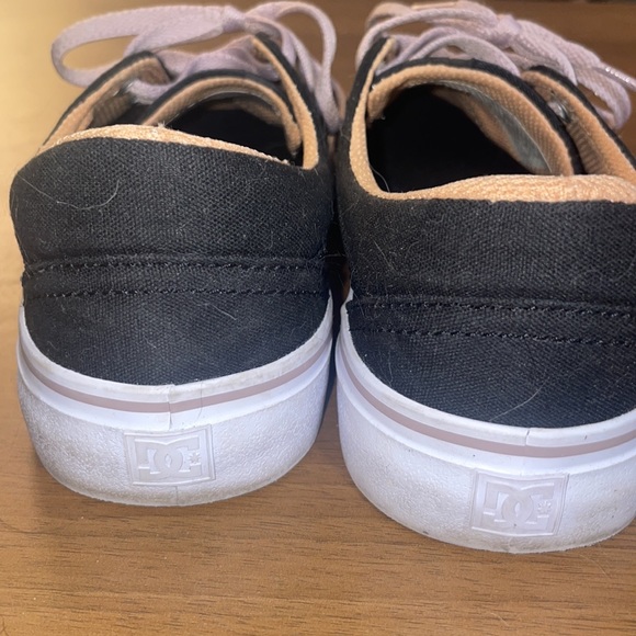 DC Sneakers - Picture 2 of 4